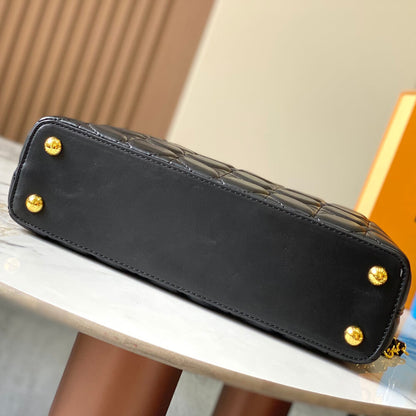 LV Capucines East-West MM