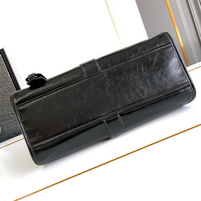 Prada Medium leather tote bag(high-end grade)