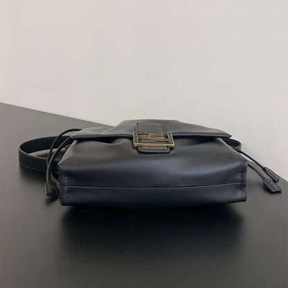 Fendi Mamma Baguette Medium(high-end grade)