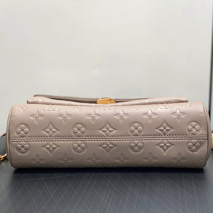 LV Anytime Flap Bag(high-end grade)