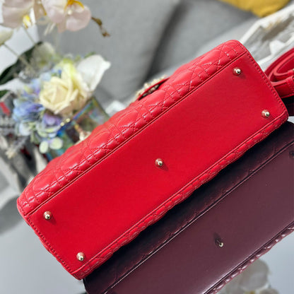Dior Large Lady Dior Bag(HIGH-END GRADE)