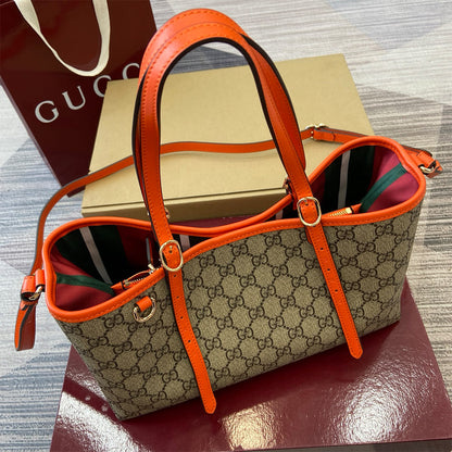 GG Emblem medium tote bag