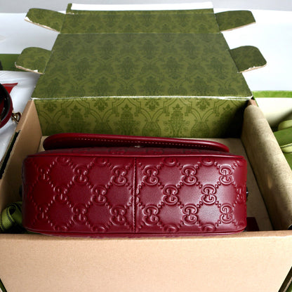 GG Emblem small shoulder bag