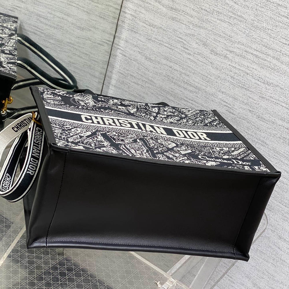 Dior Lucky Medium Dior Book Tote