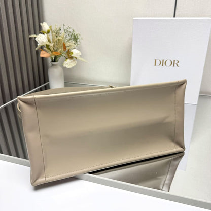 Dior Medium Dior Book Tote
