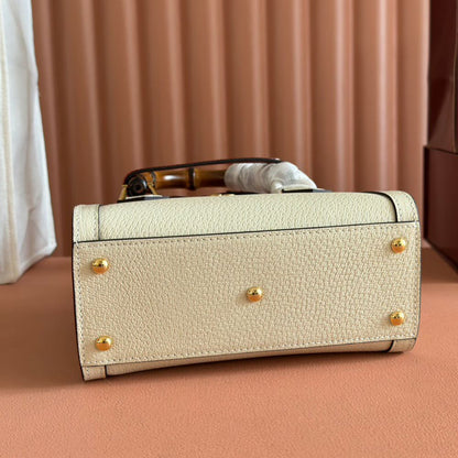 Gucci New Diana small tote bag(HIGH-END GRADE)