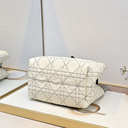 Dior Medium Dior Toujours Bag