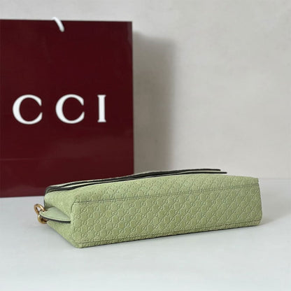 Gucci Medium shoulder bag with chain(HIGH-END GRADE)
