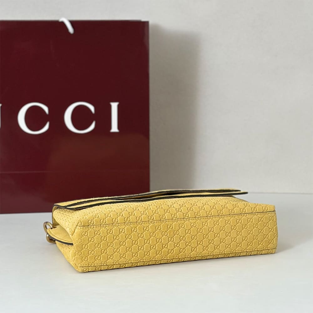 Gucci Medium shoulder bag with chain(HIGH-END GRADE)