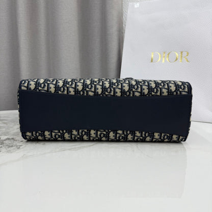 Dior medium shopping bag(HIGH-END GRADE)