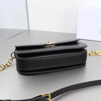 30 MONTAIGNE AVENUE BAG
