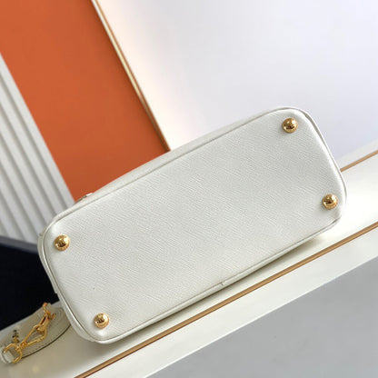 Medium Prada Galleria Saffiano leather bag