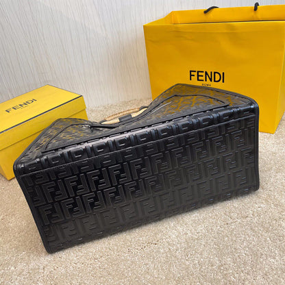 Fendi Medium Runaway Shopper Bag