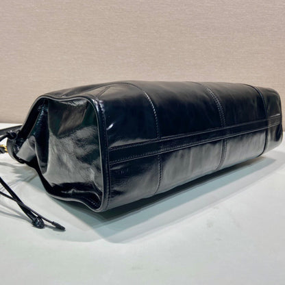 Prada Extra large leather handbag(high-end grade)