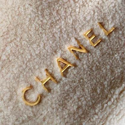 CHANEL 22 MINI HANDBAG