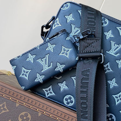 LV rio Messenger Bag