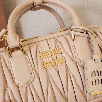 MIUMIU Medium Arcadie matelasse nappa Bag(HIGH-END GRADE)