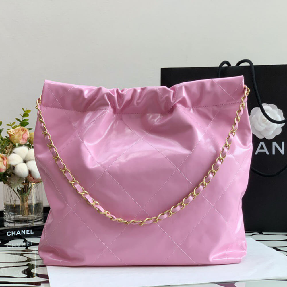 CHANEL 22 SMALL HANDBAG