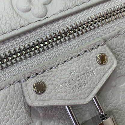 LV Vanity Chain Pouch(HIGH-END GRADE)
