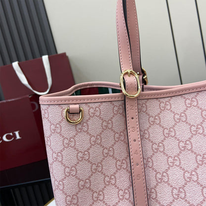 GG Emblem large tote bag