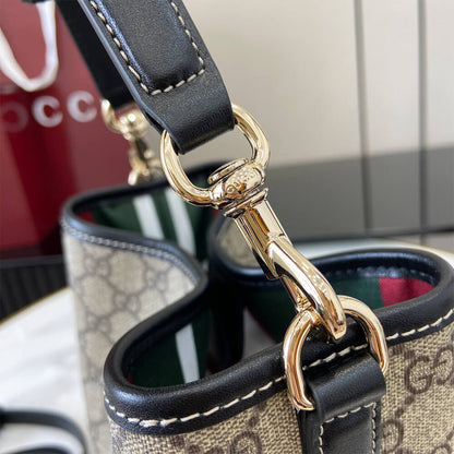 GG Emblem mini bucket bag
