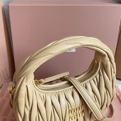 Small Wander matelasse nappa leather hobo bag(HIGH-END GRADE)