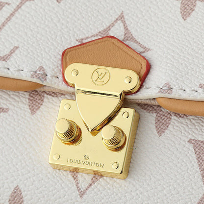 LV Pochette Camille