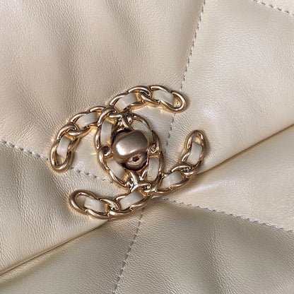 CHANEL 19 Handbag