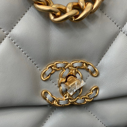 CHANEL 19 Handbag