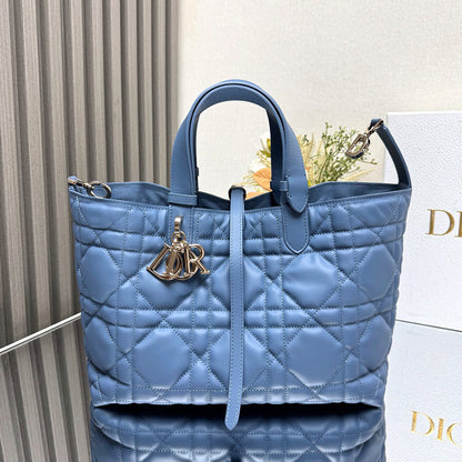 Medium Dior Toujours Bag