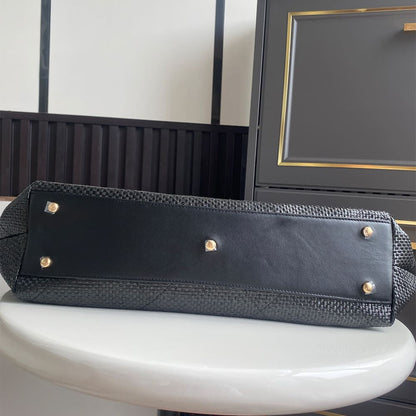 Chanel MAXI SHOPPING BAG(HIGH-END GRADE)