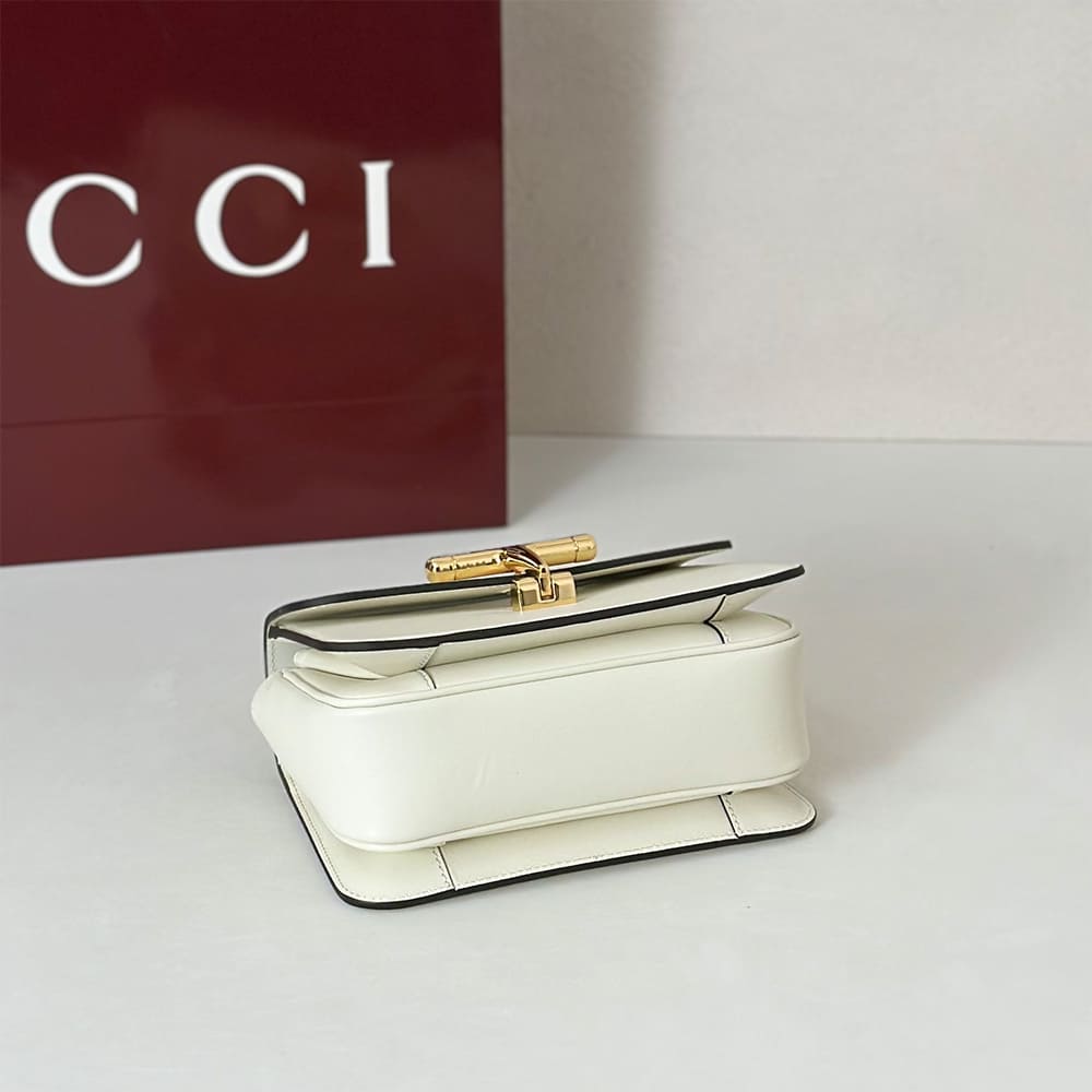 Gucci Siena small top handle bag(HIGH-END GRADE)