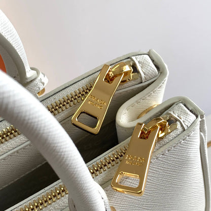 Medium Prada Galleria Saffiano leather bag