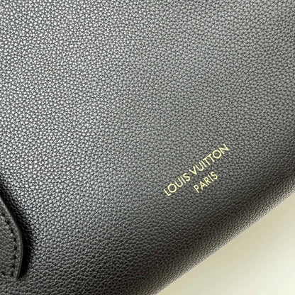 LV Low Key Cabas MM