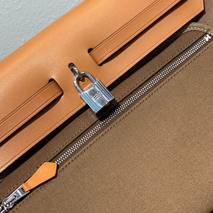 HERMES Herbag Zip 31 bag
