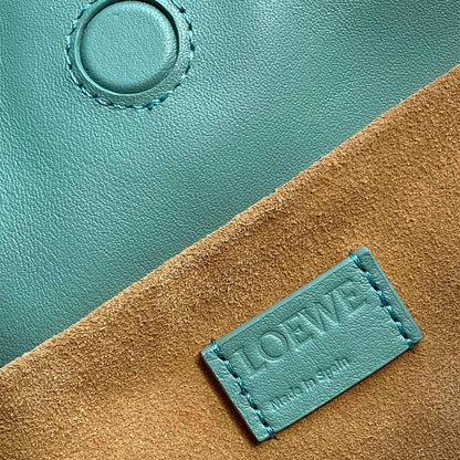 LOEWE Medium Flamenco clutch in nappa calfskin(HIGH-END GRADE)