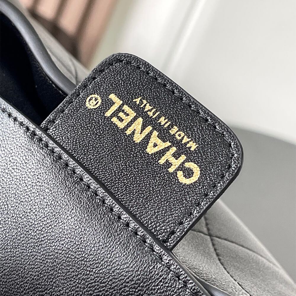 CHANEL Large Hobo Bag(HIGH-END GRADE)