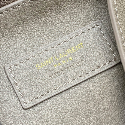 YSL le 5 a 7 supple small