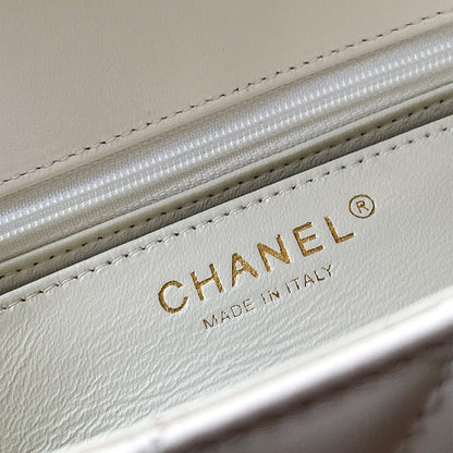 Chanel Mini Flap Bag with Top Handle(HIGH-END GRADE)