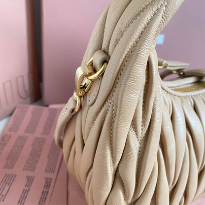 Small Wander matelasse nappa leather hobo bag(HIGH-END GRADE)