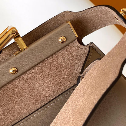 FENDI Peekaboo Soft Medium(HIGH-END GRADE)
