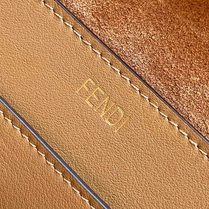 FENDI Peekaboo Soft Medium(HIGH-END GRADE)
