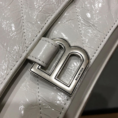 Balenciaga Women’s Crush Chain Bag Medium(HIGH-END GRADE)