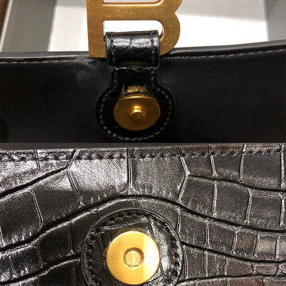 Balenciaga Women’s Crush Chain Bag Small(HIGH-END GRADE)