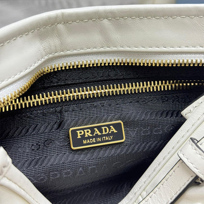 Prada Bonnie small leather shoulder bag(HIGH-END GRADE)