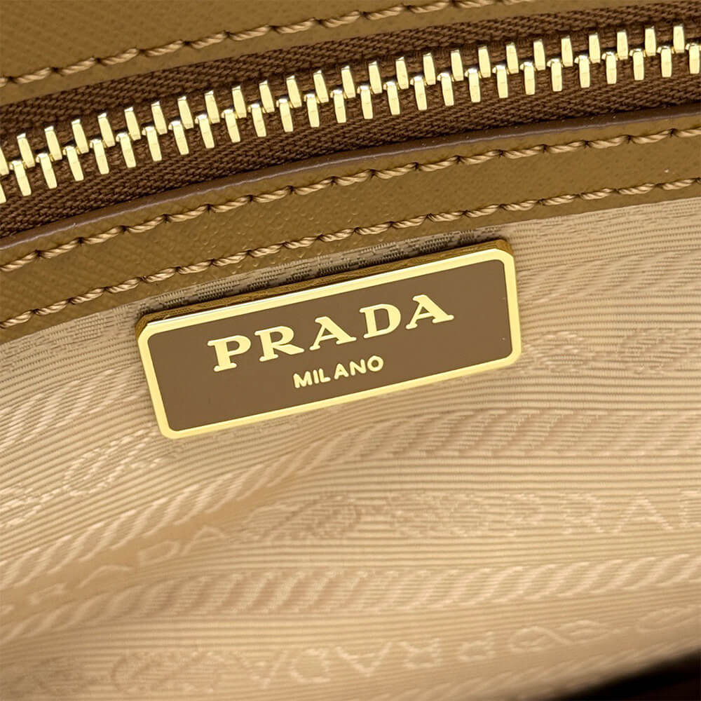 Prada Small Prada Galleria Saffiano leather bag(HIGH-END GRADE)