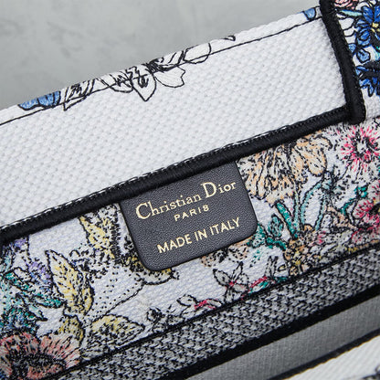 Dior Lucky Medium Dior Book Tote