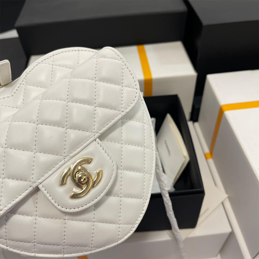 Chanel 22s Heart Bag