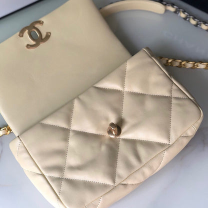 CHANEL 19 Handbag