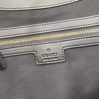 GG Emblem large tote bag